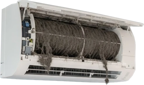 Un climatiseur non entretenu diffuse des polluants dans votre air intérieur Turbine de climatiseur encrassée par la poussière et les moisissures - Exemple de climatisation non entretenue à Agde, Béziers, Sète